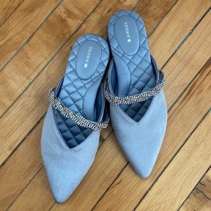NWOT Birdies Swan Mule with Rhinestones